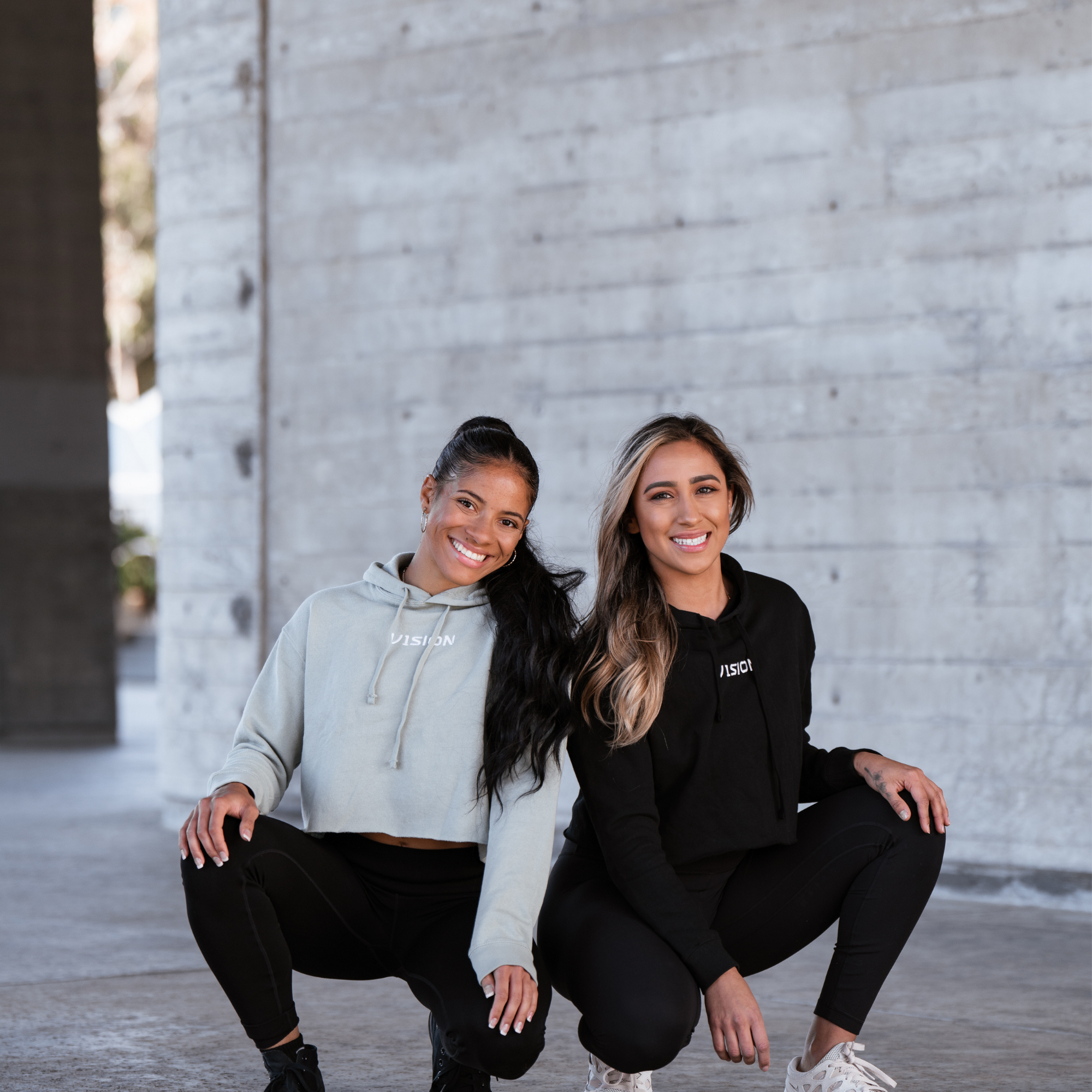 Signature V1SION Lightweight Cropped Hoodie &quot;Black&quot;