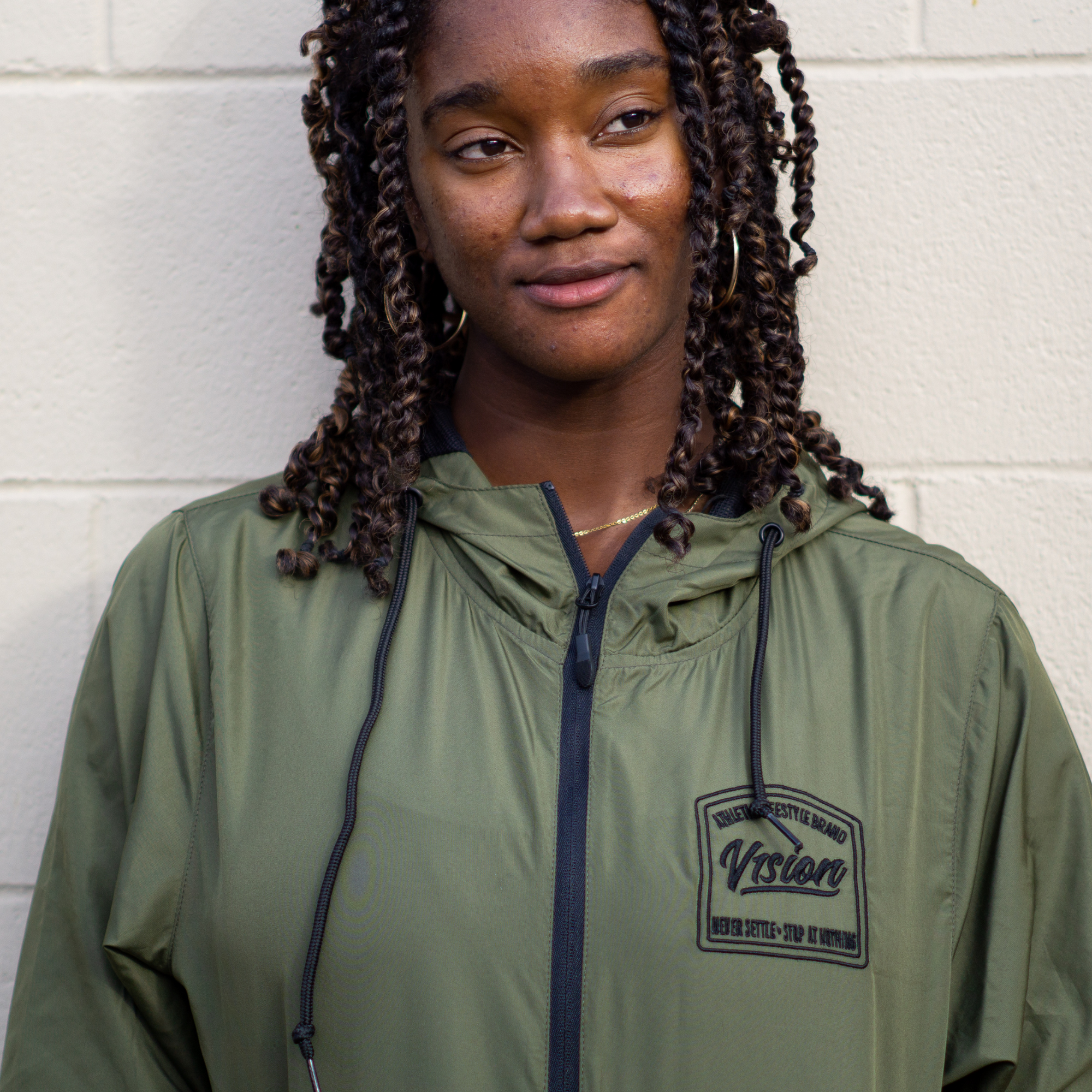 Lightweight Pullover Windbreaker &quot;Military Green&quot; - V1SION Athletic Lifestyle